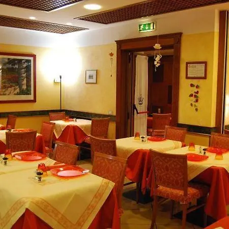 Hotel Maggiore 3*
