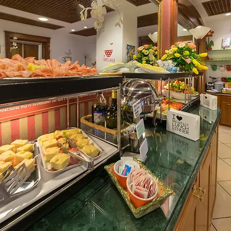 Hotel Maggiore 3*