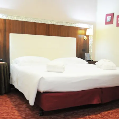 Maggiore Hotel Bolonia